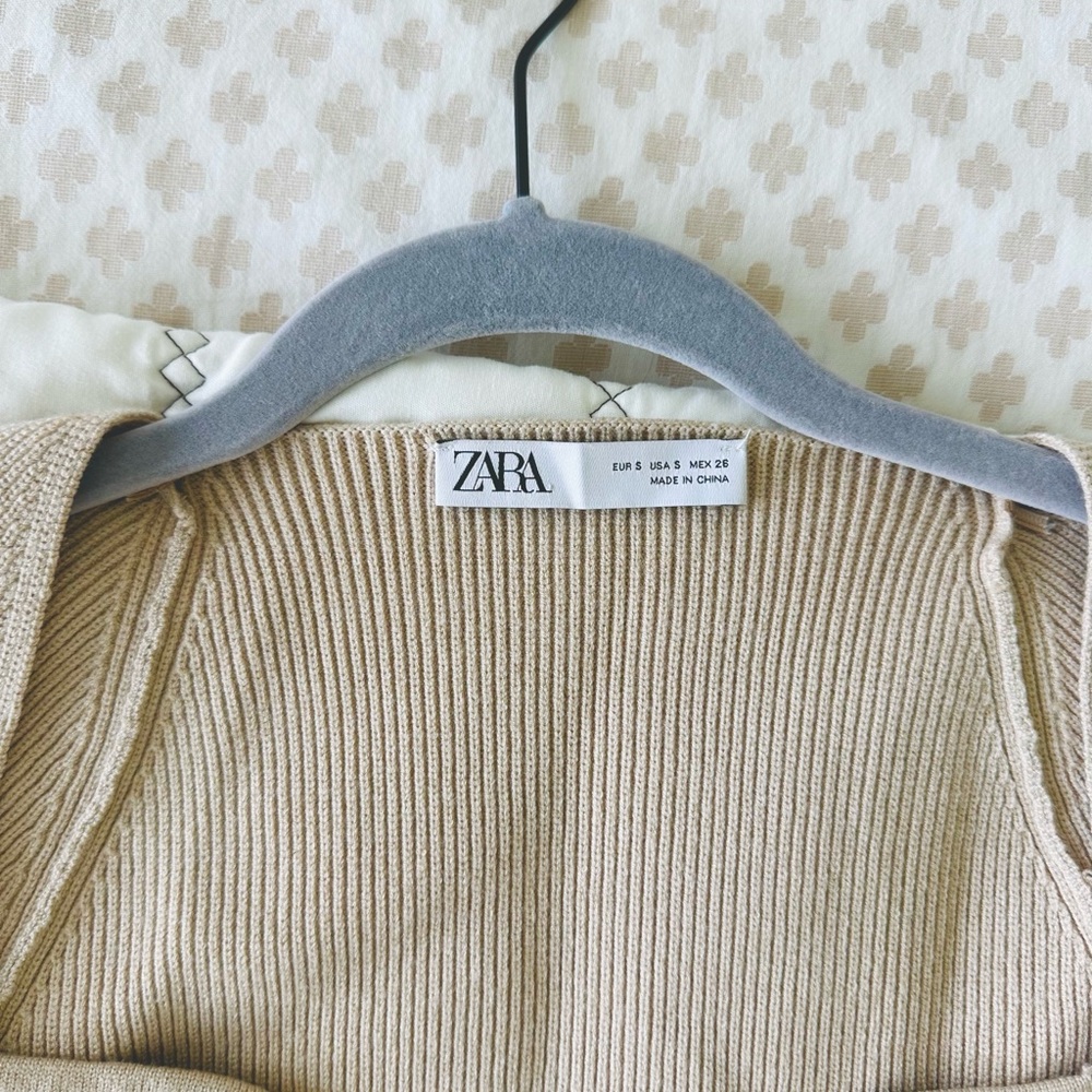 Zara Cream Ribbed Knit Sweater - Picture 2 of 3
